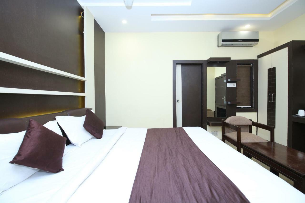 Hotel Rahul Jabalpur Ngoại thất bức ảnh