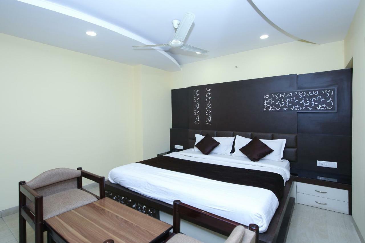 Hotel Rahul Jabalpur Ngoại thất bức ảnh